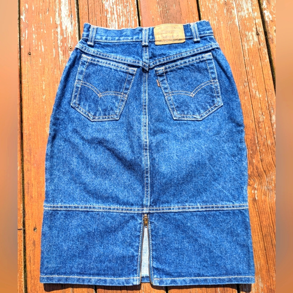 Vintage Levi's Brown Tab High Waist Denim Jean Skirt Zip Back